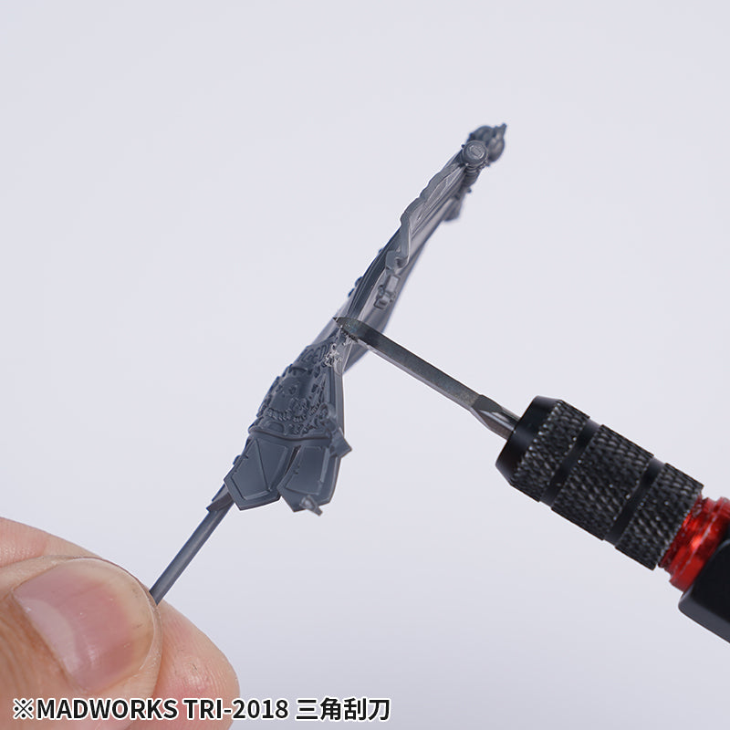 TRI-2018 Triangular Scraper